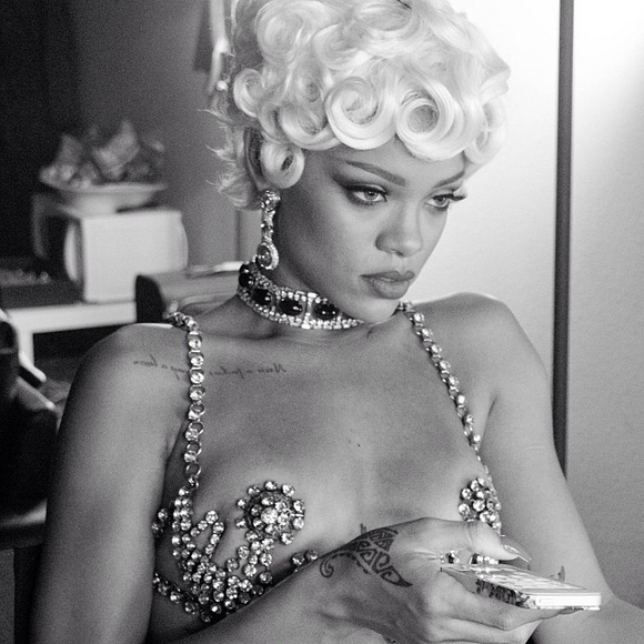 Rihanna Les 10 Photos Les Plus Hot